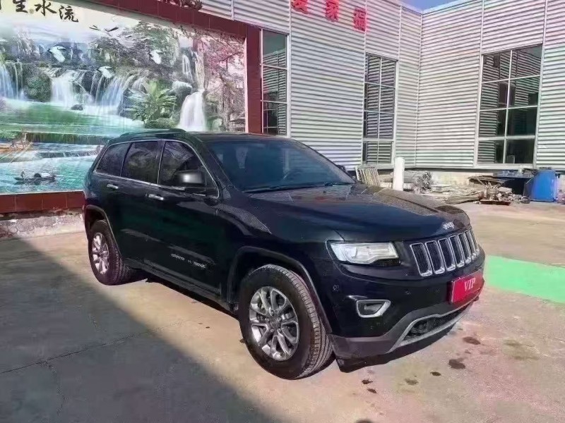青岛15年Jeep大切诺基3