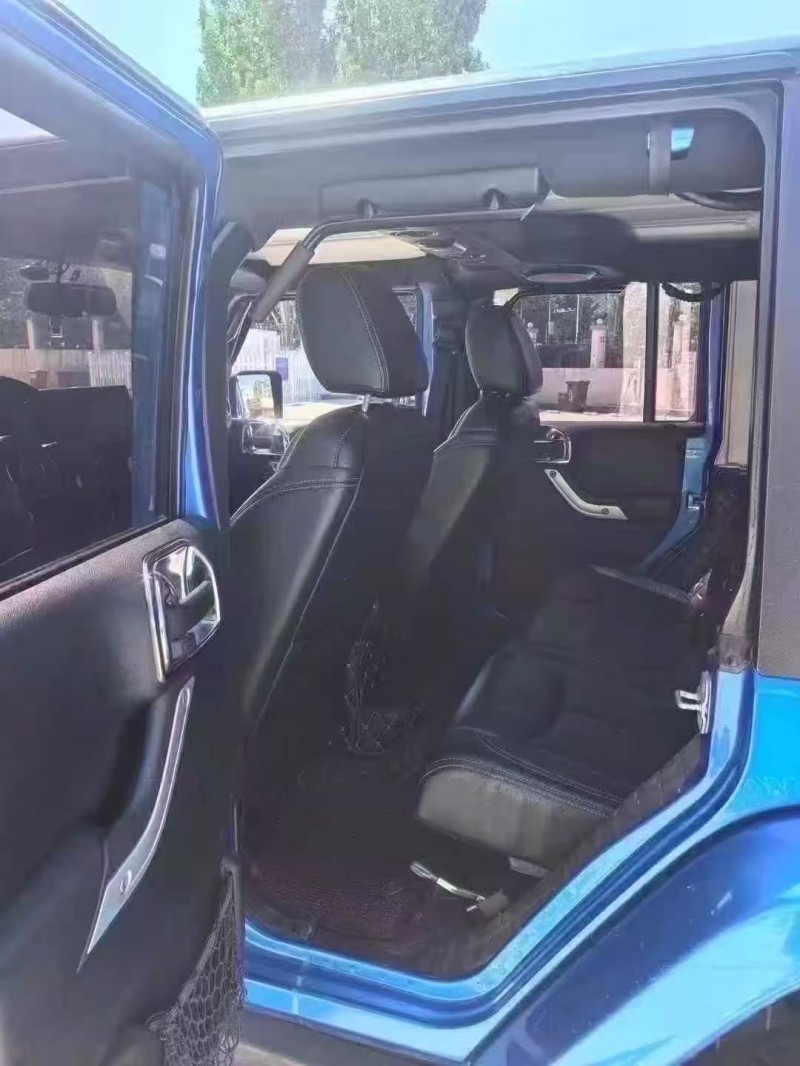 青岛15年Jeep牧马人5