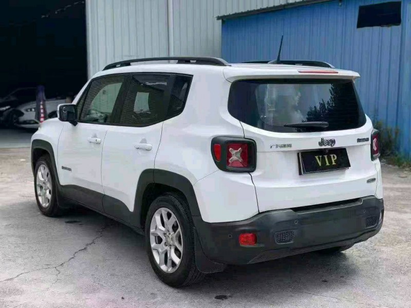 南宁19年Jeep自由侠4