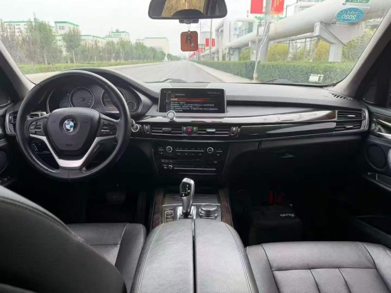 东营17年宝马X56