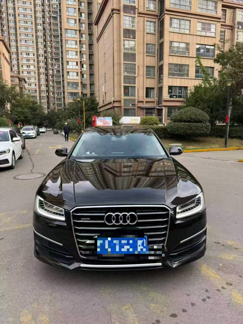 烟台18年奥迪A8L1