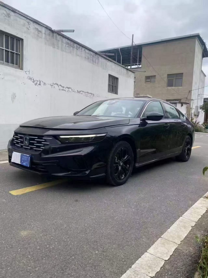徐州25年本田雅阁2