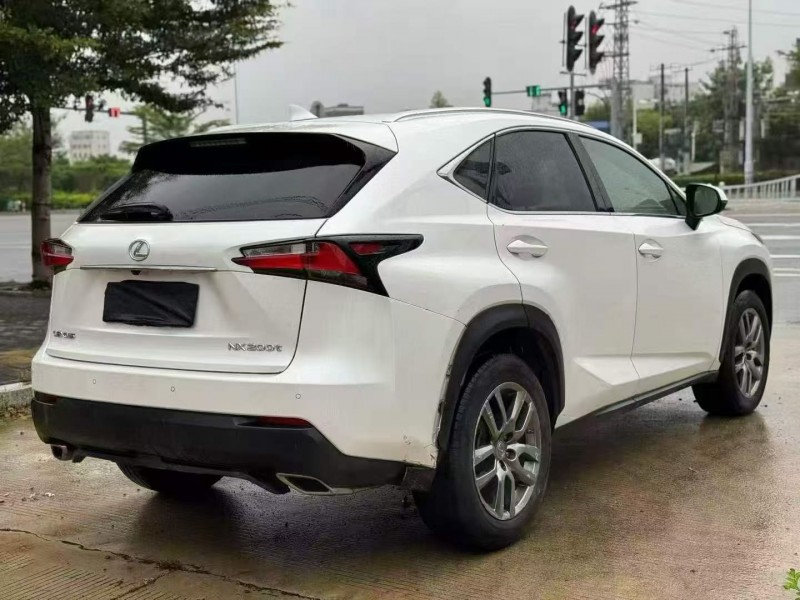 广州15年雷克萨斯NX7