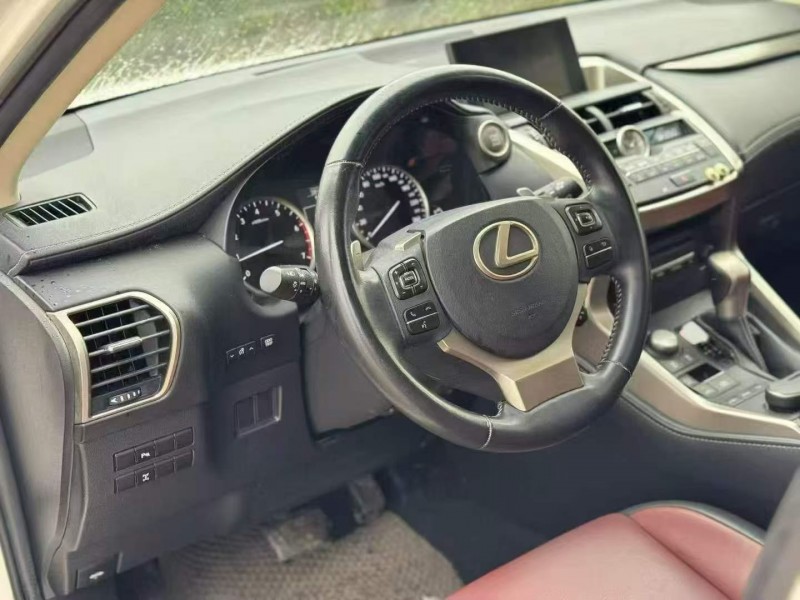 广州15年雷克萨斯NX9
