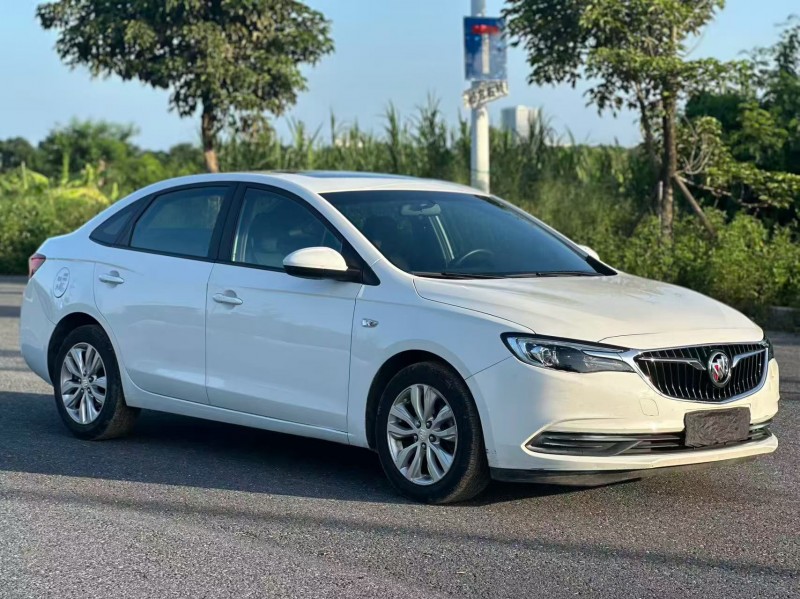 汕头22年别克英朗2