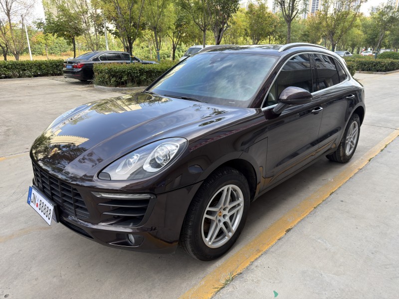 济宁18年保时捷Macan2