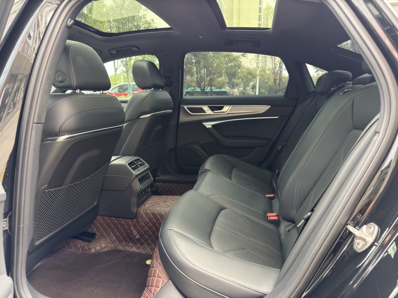 济宁25年奥迪A6L7
