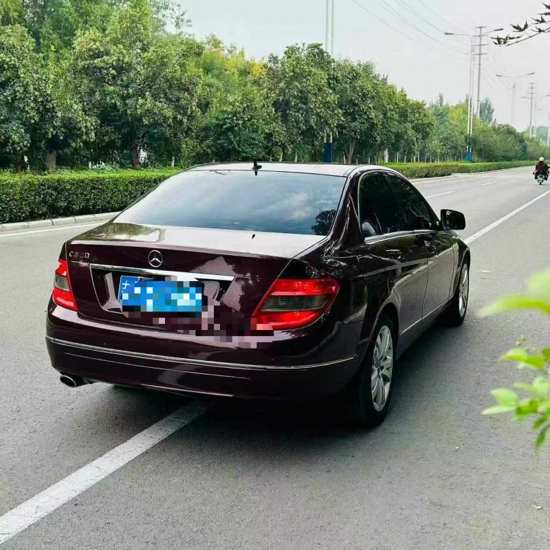 东营09年奔驰C9
