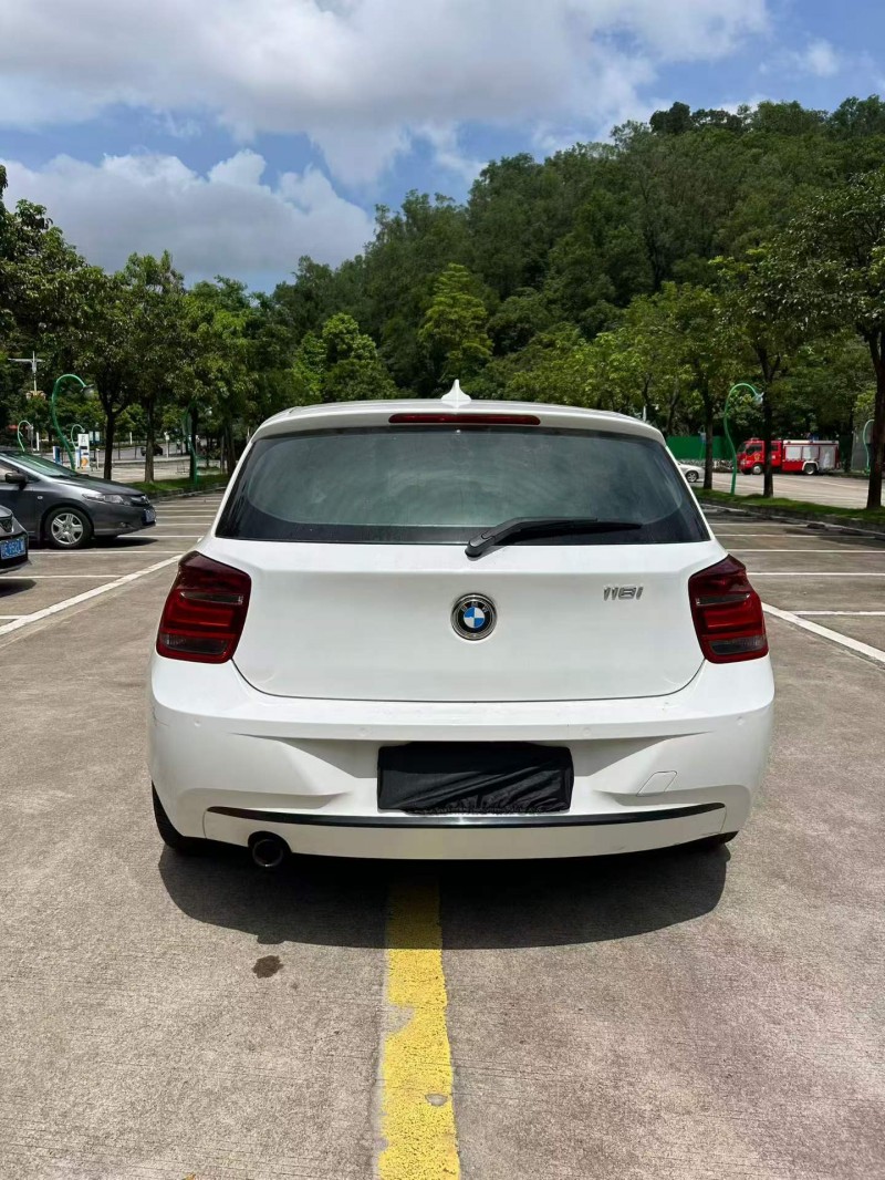 中山15年宝马1系4