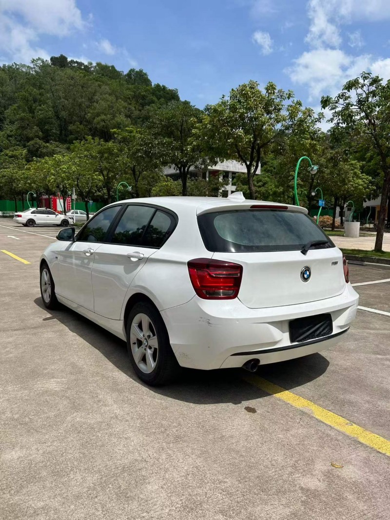 中山15年宝马1系5