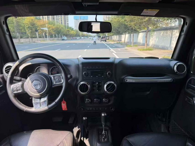 焦作18年Jeep牧马人4
