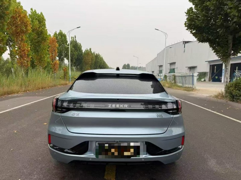 菏泽21年极氪汽车0019