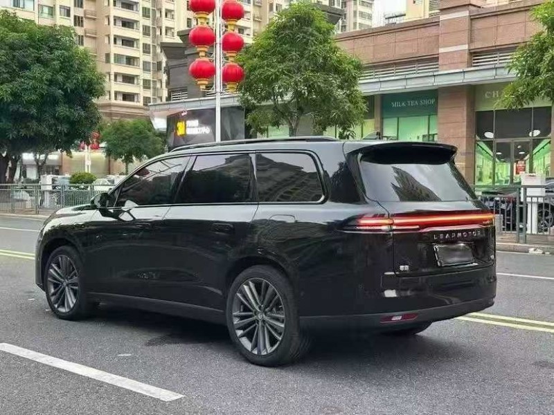 广州25年零跑汽车C168