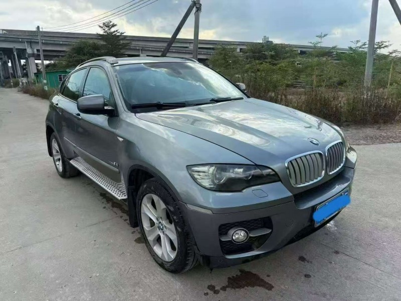 中山09年宝马X62