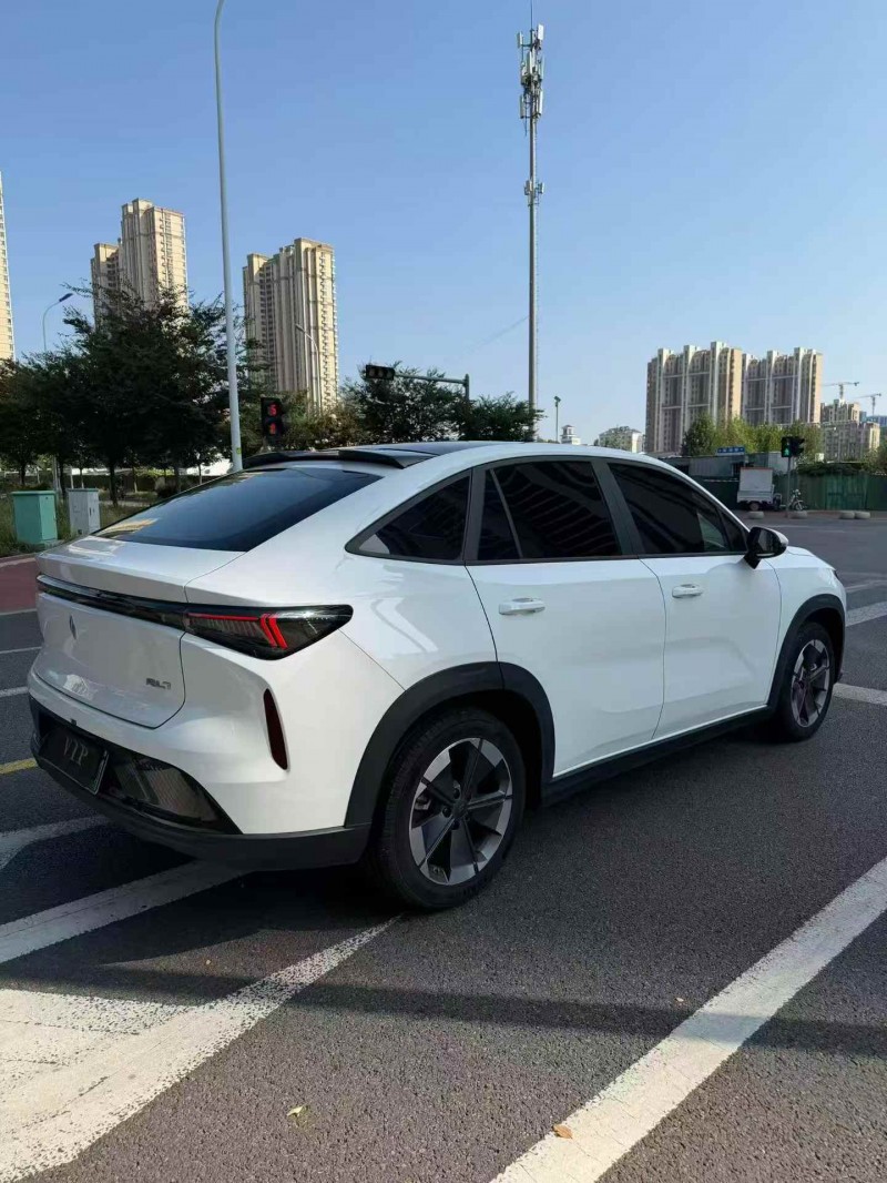 潍坊25年吉利睿蓝8
