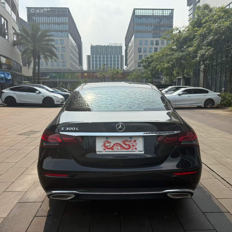 广州21年奔驰E7