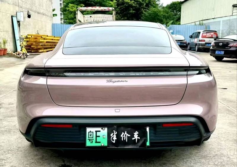 广州24年保时捷Taycan8