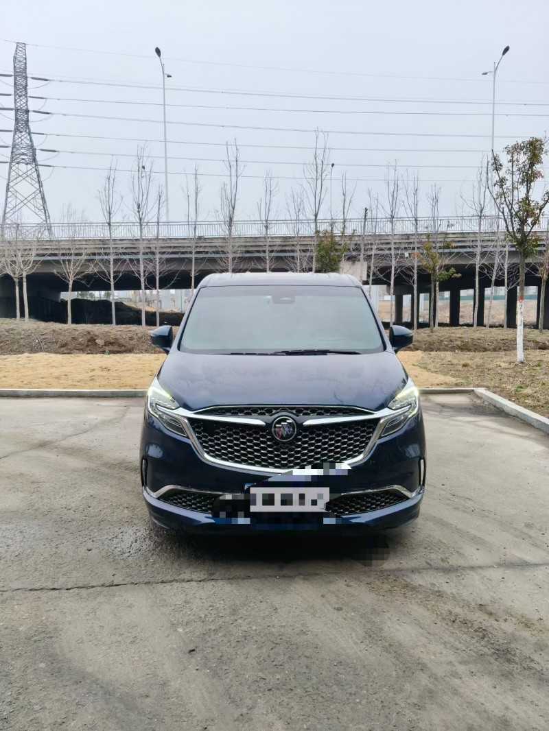 青岛20年别克GL81