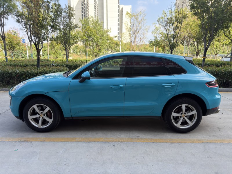 济宁16年保时捷Macan5