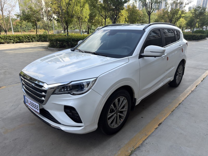 济宁23年奇瑞捷途3