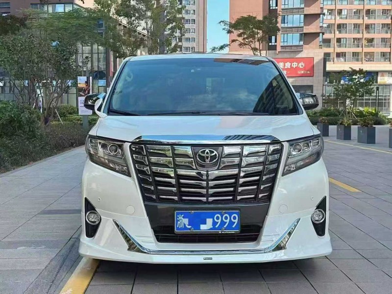 深圳18年丰田埃尔法1