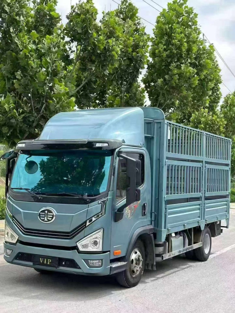 东营23年解放箱货J62