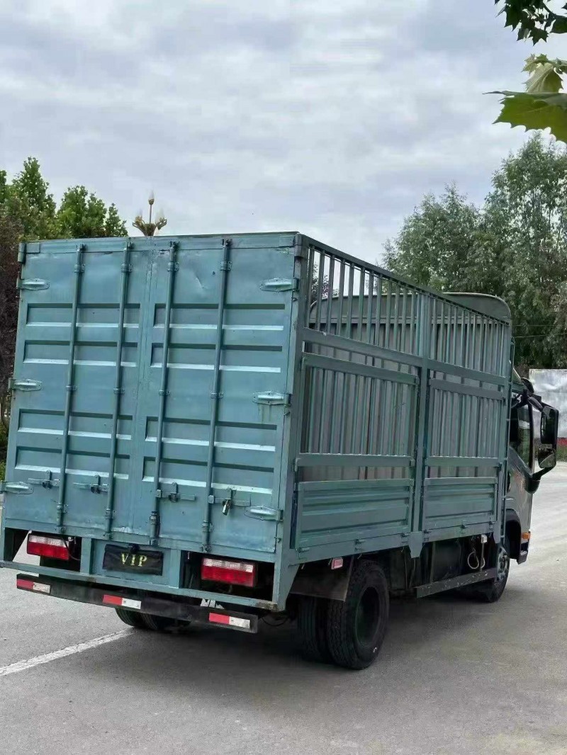 东营23年解放箱货J68