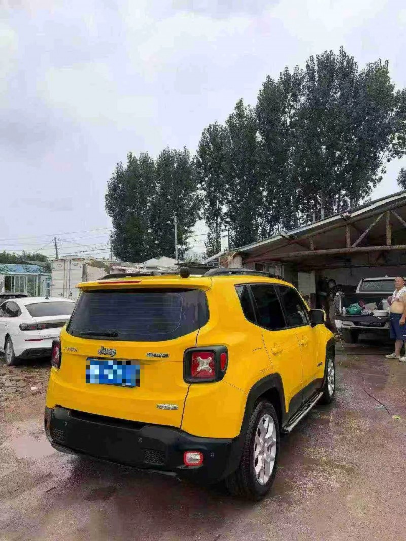 鹤壁18年Jeep自由侠8