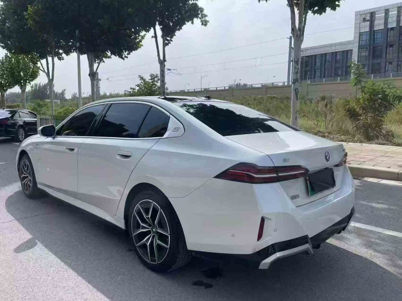 洛阳25年宝马I58