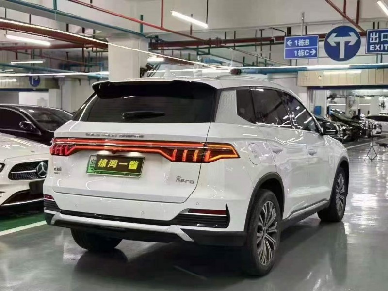 广州23年比亚迪宋8