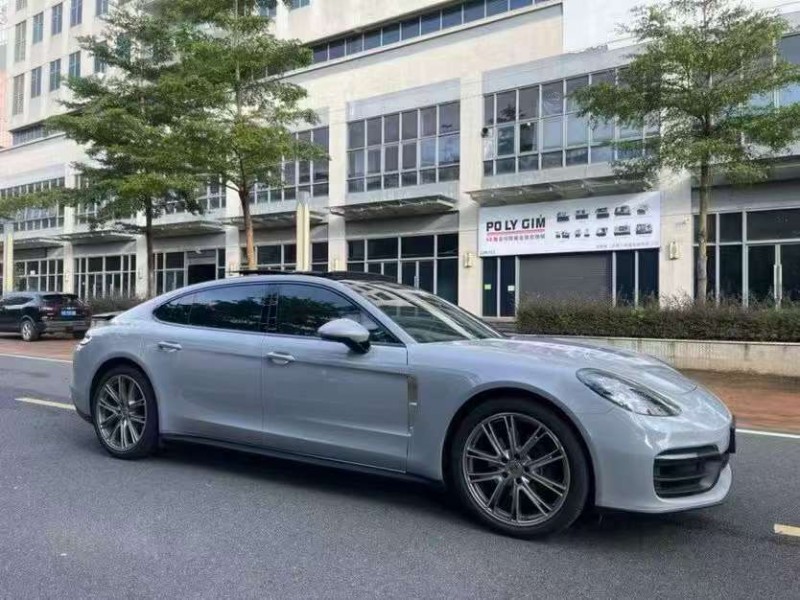 深圳22年保时捷帕拉梅拉2