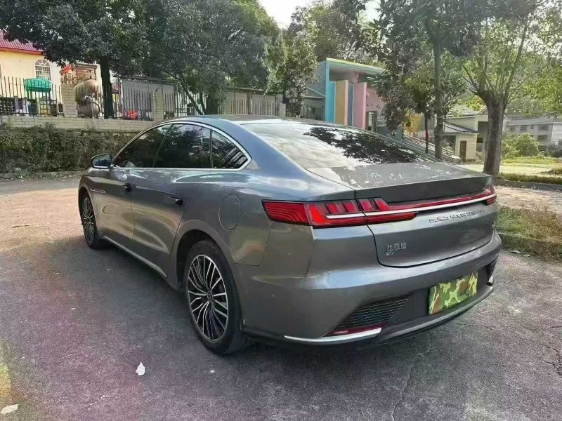 广州23年比亚迪汉4