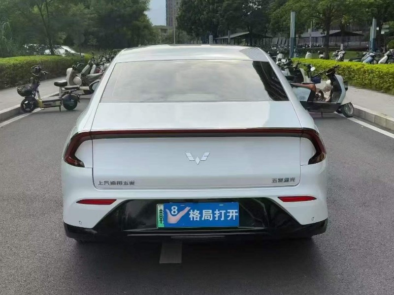 广州25年五菱汽车星光9