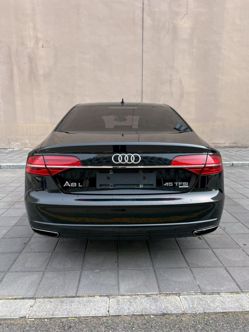 营口17年奥迪A8L9