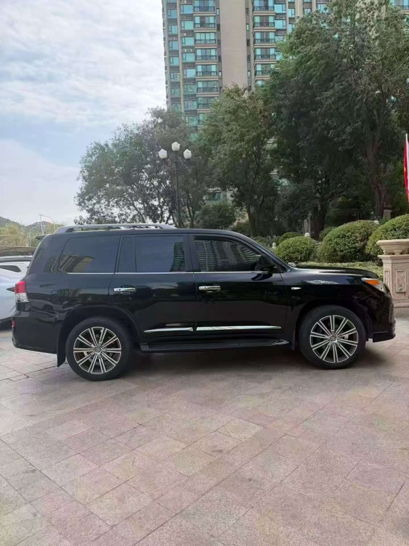 潍坊10年雷克萨斯GX8