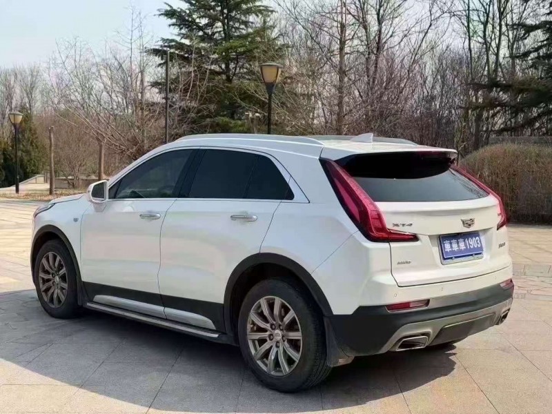 潍坊20年凯迪拉克XT47