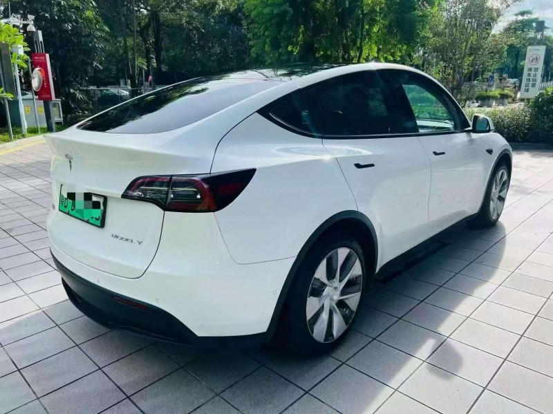 深圳22年特斯拉MODEL Y8
