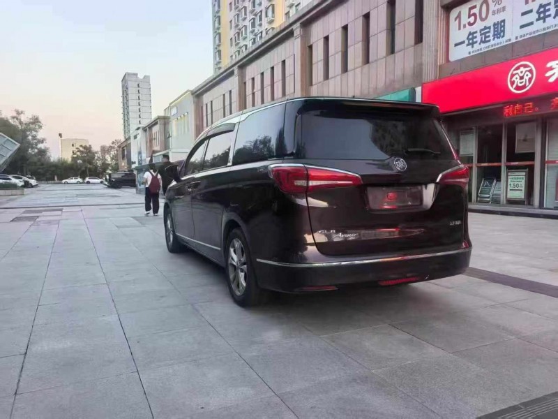 潍坊17年别克GL87