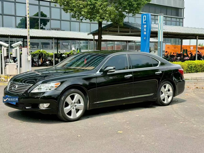 东莞13年雷克萨斯LS2