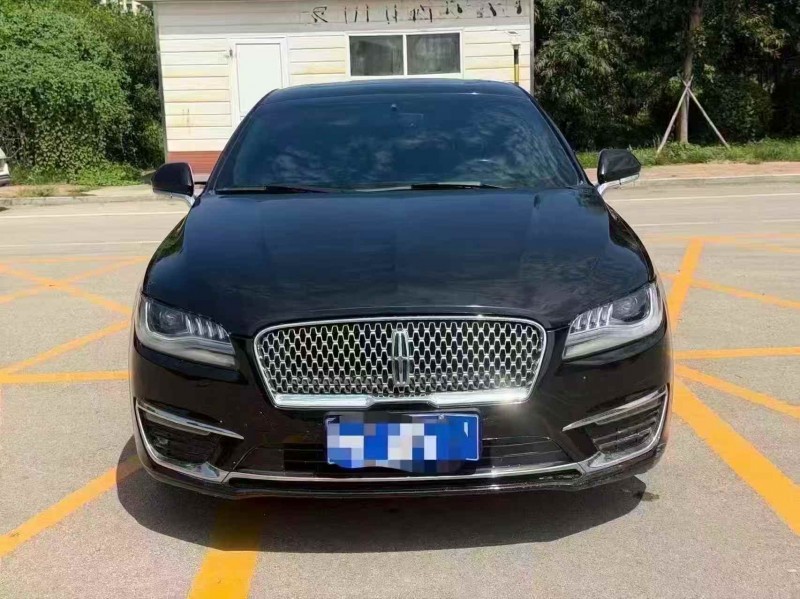 济宁19年林肯MKZ1