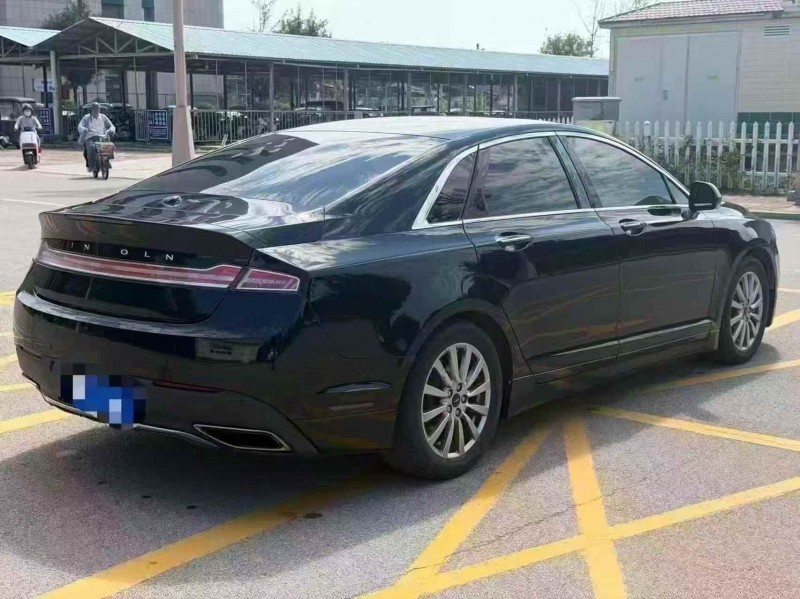 济宁19年林肯MKZ8