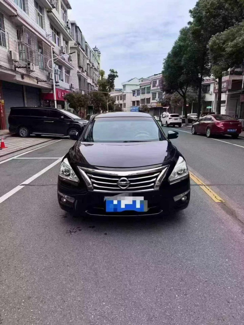 常德16年日产途乐1