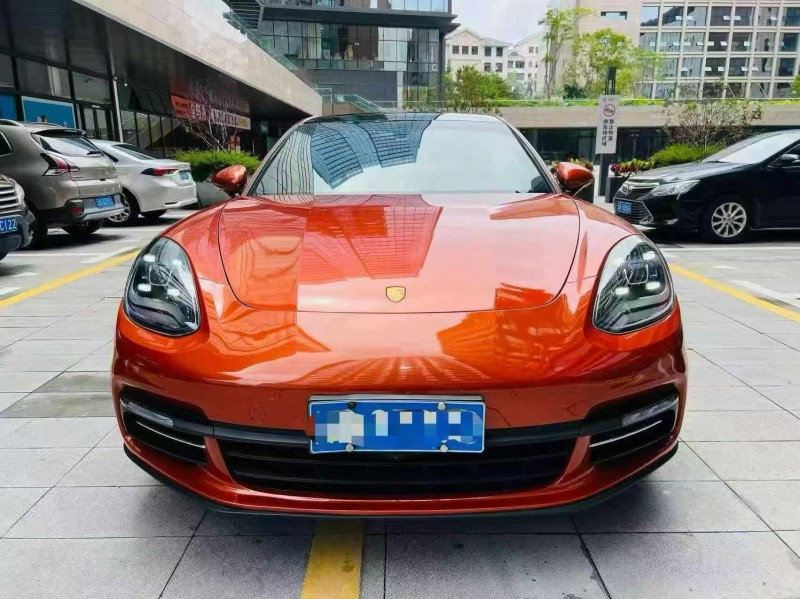 深圳19年保时捷帕拉梅拉1