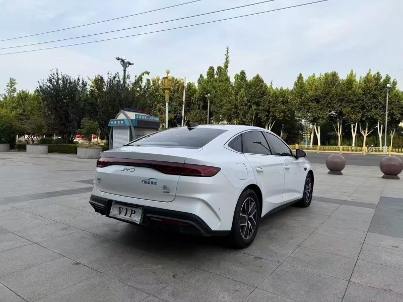 枣庄25年比亚迪秦8