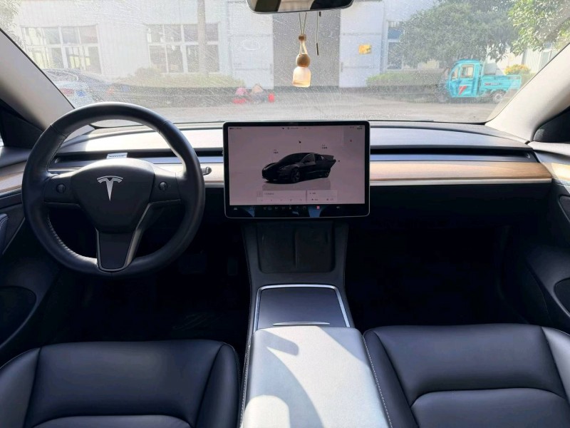 宿迁22年特斯拉MODEL 35
