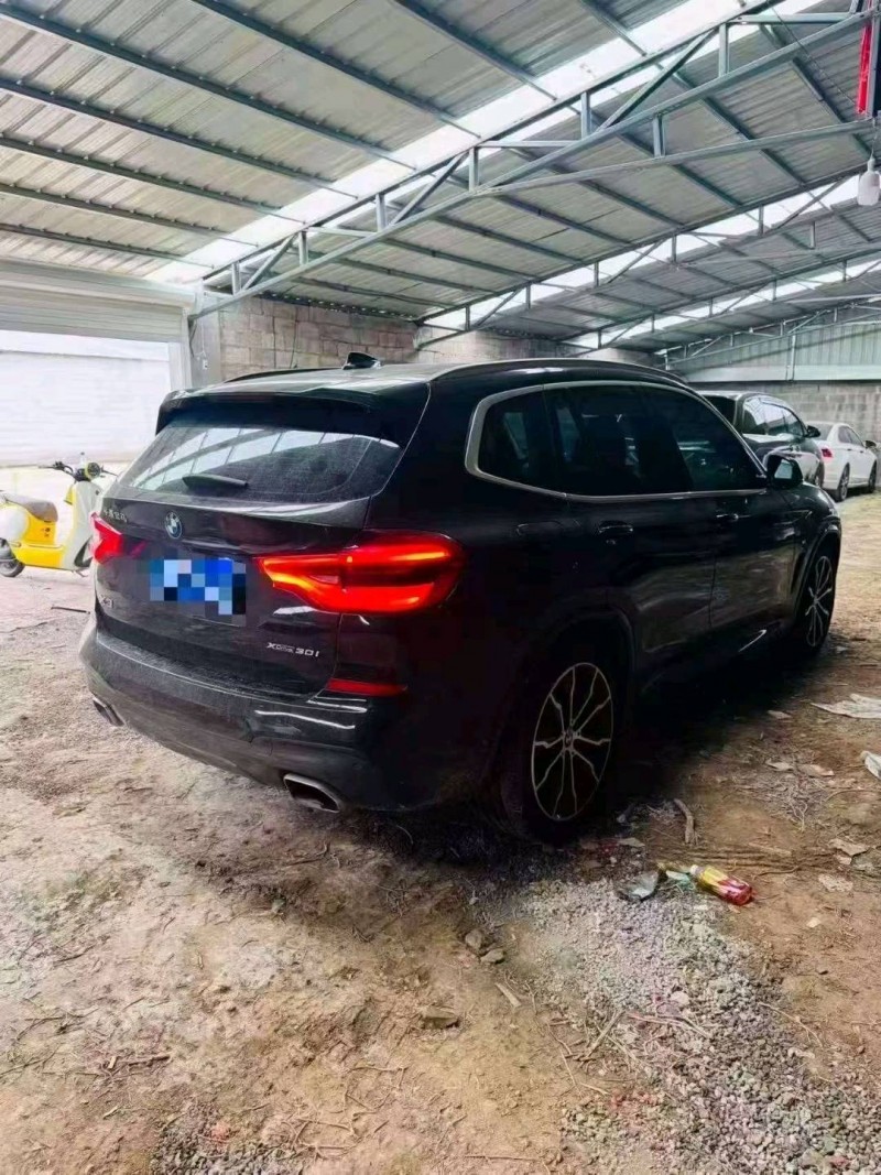 苏州20年宝马X37