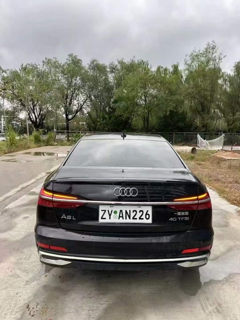 济宁23年奥迪A6L9