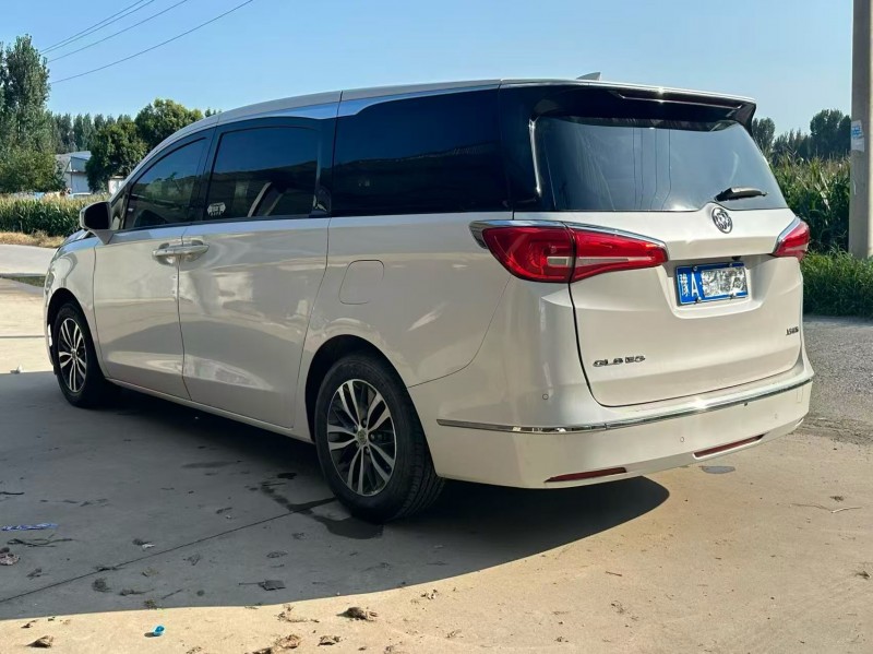 新乡19年别克GL85