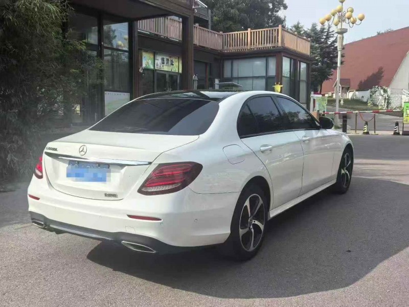 枣庄18年奔驰E8