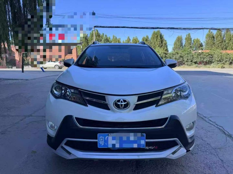保定16年丰田RAV4荣放1